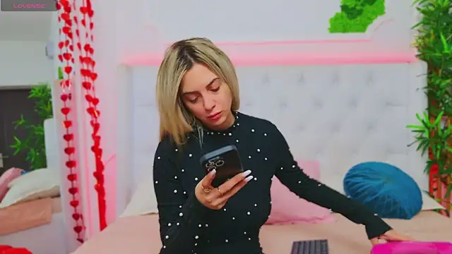 AriannaSins online show from February 2025 01:22:01 PM