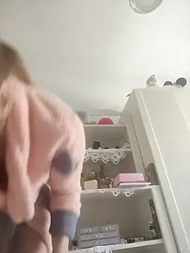 Snapshot of SandyCassie chatting on November 2025 09:55:02 AM SandyCassie online show from November 2025 09:55:02 AM