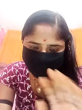 Snapshot of Rajni_chauhan chatting on May 2026 04:12:01 PM Rajni chauhan online show from May 2026 04:12:01 PM