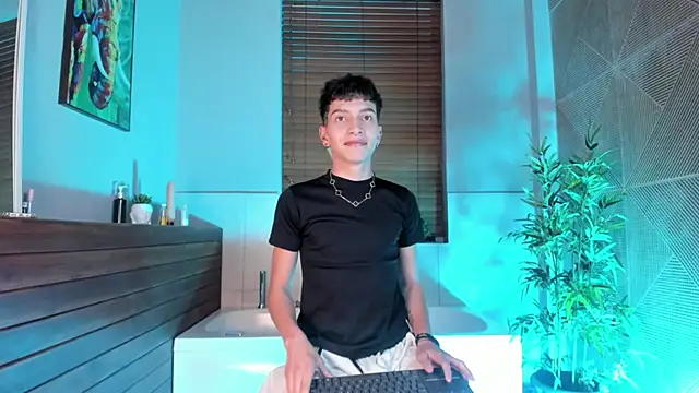 Tiam muller online show from October 2025 03:58:02 AM