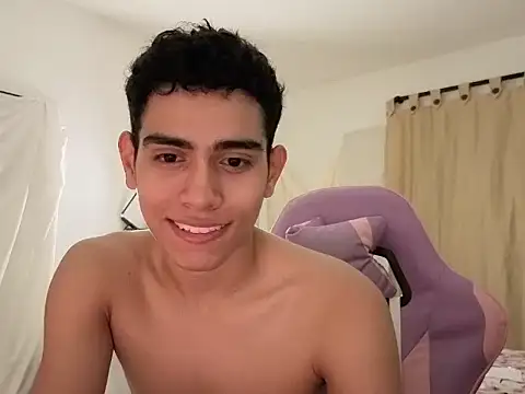 Yamilk101 online show from April 2026 04:17:01 AM