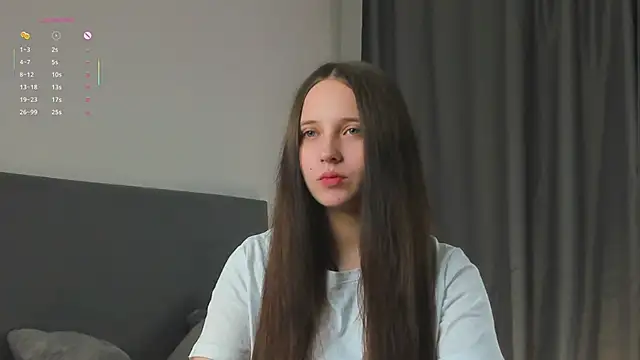 NadiaGnegy online show from October 2025 01:07:01 PM