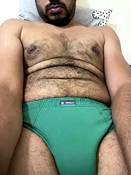 Handsome8677 online show from October 2025 09:28:02 PM