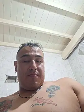 Snapshot of Rueditasss chatting on March 2026 02:06:01 AM Rueditasss online show from March 2026 02:06:01 AM