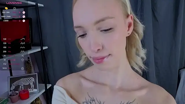 Grace Glend online show from November 2025 03:45:02 PM