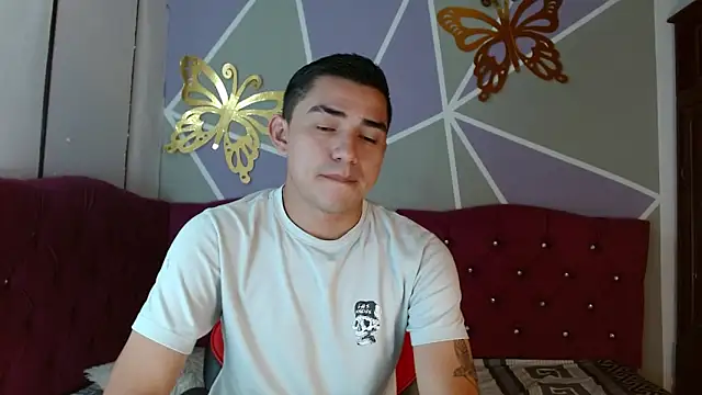 Ruiz2416 online show from October 2025 11:22:02 AM