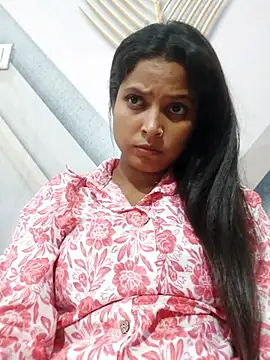 Anshika1431 online show from October 2025 05:08:02 PM