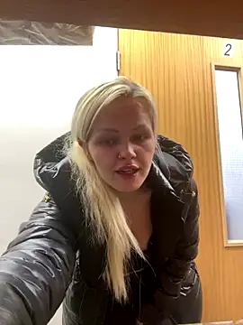 CherryXOX- online show from October 2025 01:59:02 PM