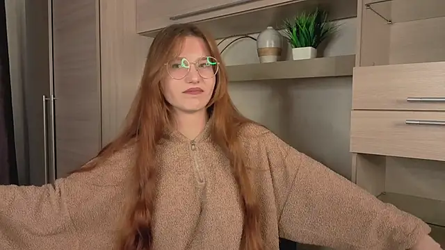 Snapshot of RachelColli chatting on November 2025 01:46:01 PM RachelColli online show from November 2025 01:46:01 PM