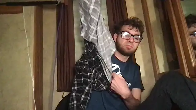 Snapshot of TyKindaNasty chatting on February 2026 03:27:02 PM TyKindaNasty online show from February 2026 03:27:02 PM