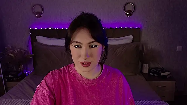 Busty Lina online show from October 2025 05:10:02 AM