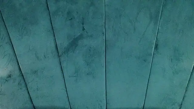 Aaron Eze online show from October 2025 11:39:02 PM