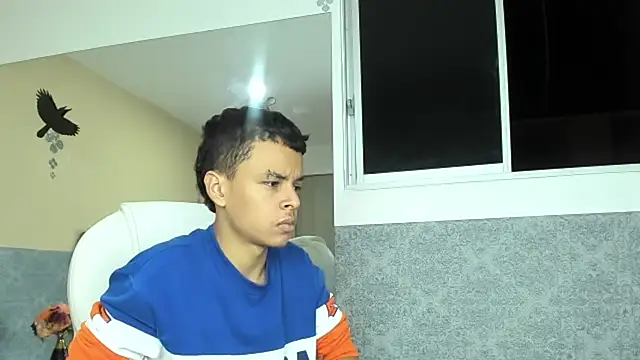 Xavier Fox    online show from October 2025 05:29:02 AM