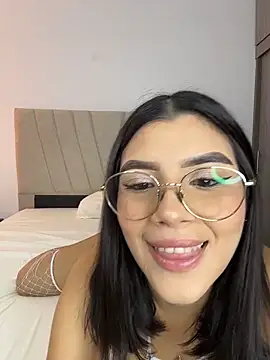 Julietalcl online show from February 2026 07:12:01 PM