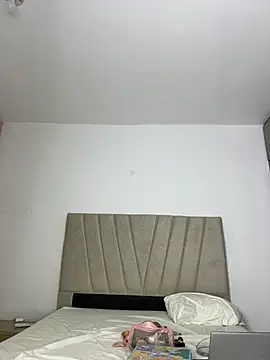 Julietalcl online show from March 2026 09:02:02 AM