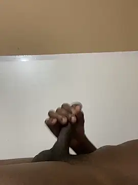 Snapshot of Simbatheking chatting on December 2025 12:29:02 AM Simbatheking online show from December 2025 12:29:02 AM