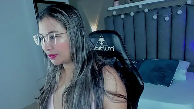 clara luu  online show from March 2026 03:47:01 AM