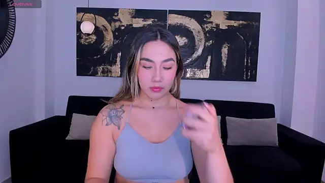 AnnieMonroe1 online show from November 2025 11:43:01 AM