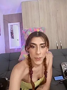 Snapshot of Ariadnne16 chatting on November 2025 03:01:02 PM Ariadnne16 online show from November 2025 03:01:02 PM