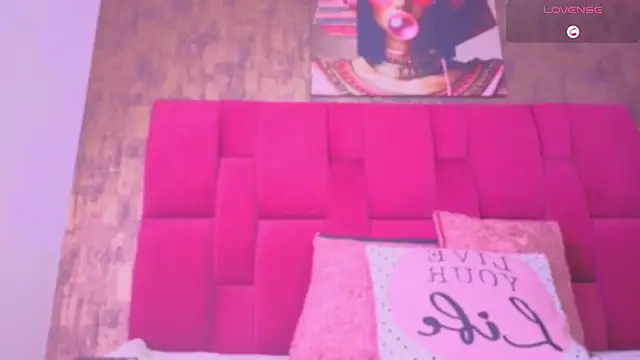 camila  bouzas online show from March 2026 11:17:01 AM