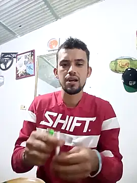 Crisjo29 online show from March 2026 02:47:01 AM