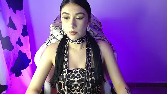 Snapshot of kathy_de chatting on April 2026 08:10:01 PM kathy de online show from April 2026 08:10:01 PM