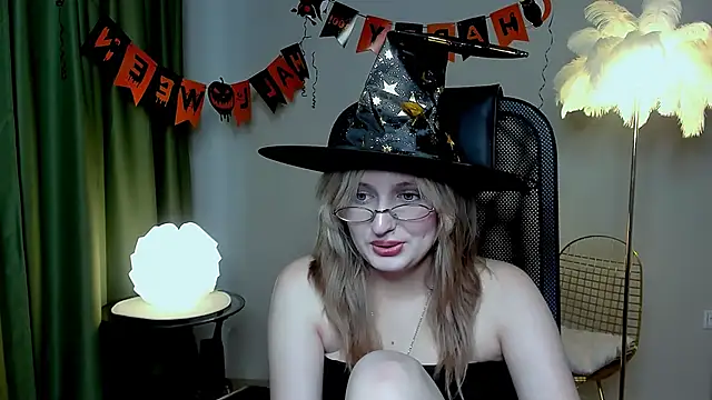 ScarlettScril online show from October 2025 09:17:04 AM