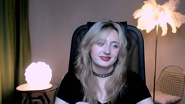 ScarlettScril online show from November 2025 11:18:02 AM