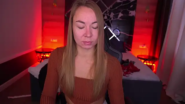 VixenMuse online show from October 2025 06:50:02 AM