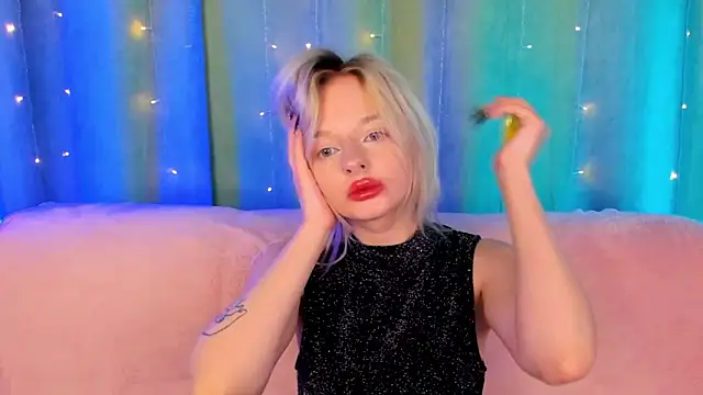 Snapshot of AlessaKiss chatting on April 2026 01:52:01 AM AlessaKiss online show from April 2026 01:52:01 AM