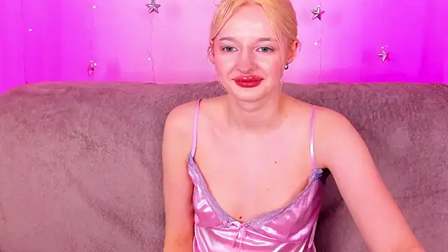 Snapshot of AlessaKiss chatting on April 2026 03:10:01 AM AlessaKiss online show from April 2026 03:10:01 AM