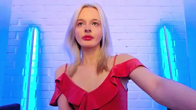 Snapshot of AlessaKiss chatting on May 2026 01:47:02 AM AlessaKiss online show from May 2026 01:47:02 AM