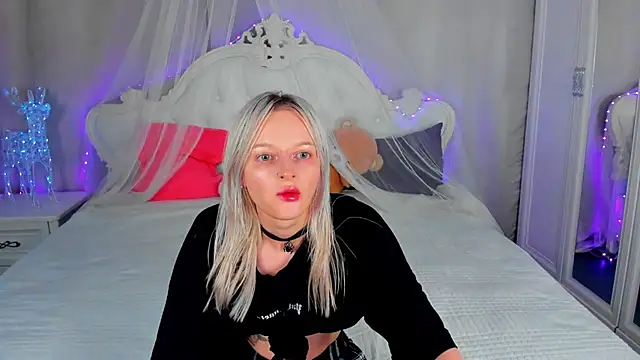 Snapshot of AlessaKiss chatting on July 2026 02:05:17 AM AlessaKiss online show from July 2026 02:05:17 AM