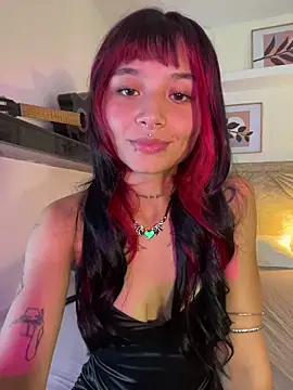 Emma duff online show from April 2026 07:49:01 PM