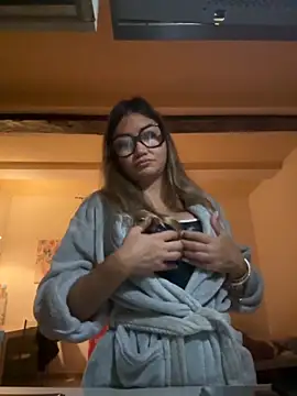 Snapshot of gabriellacali chatting on October 2025 10:48:01 AM gabriellacali online show from October 2025 10:48:01 AM