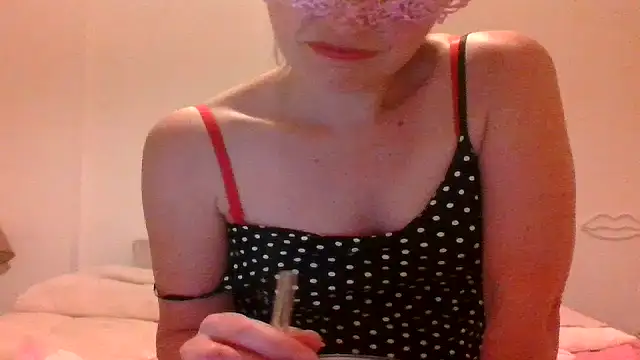 Snapshot of Ava_sexy_bitch chatting on April 2026 08:20:01 PM Ava sexy bitch online show from April 2026 08:20:01 PM