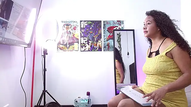 Liora Rayne online show from October 2025 01:56:02 PM