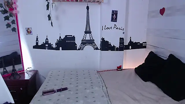 petite coral online show from April 2026 03:24:01 AM
