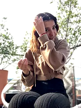 MiaaCute- online show from October 2025 08:09:01 PM