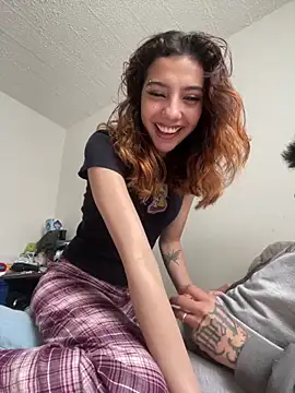 MiaaCute- online show from May 2026 09:22:02 PM