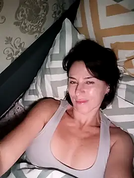 Luna 7777 online show from November 2025 10:08:02 PM