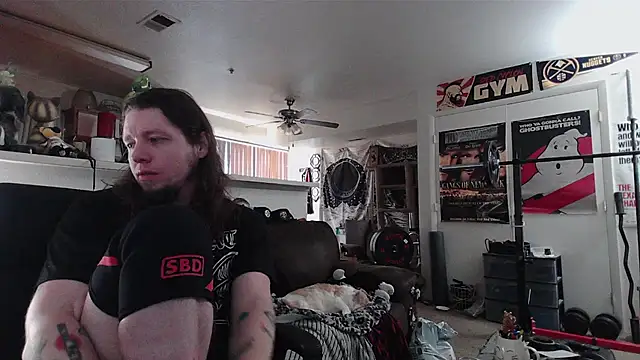 biggerisbetter12 online show from July 2026 06:21:02 PM