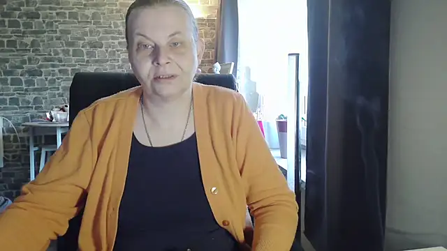 Diamond Bite online show from October 2025 06:47:01 AM