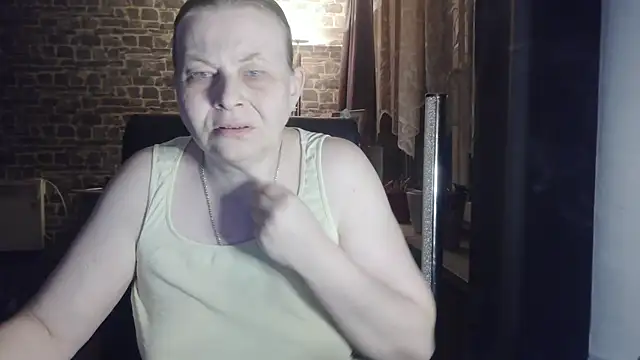 Diamond Bite online show from October 2025 09:31:02 PM