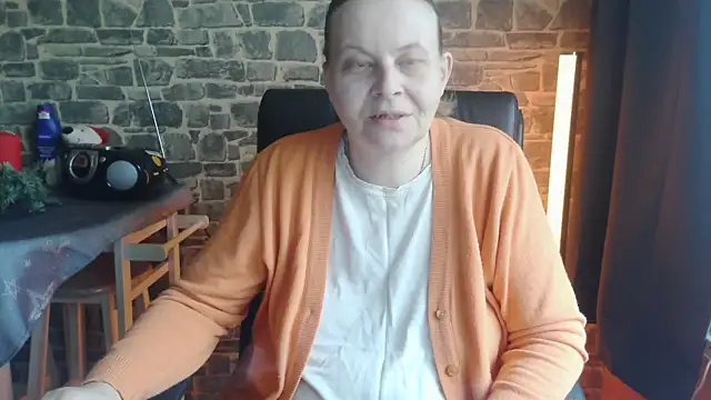 Diamond Bite online show from November 2025 08:50:02 AM