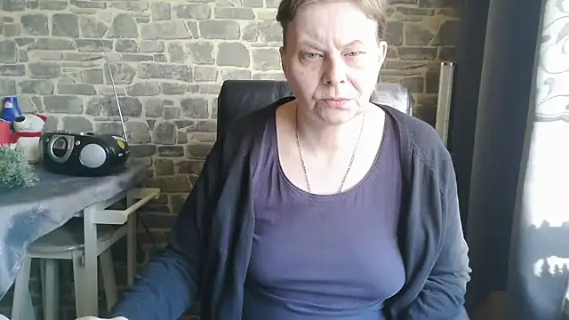 Diamond Bite online show from December 2025 10:42:01 AM