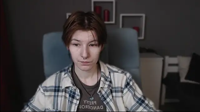 guitarandangell online show from November 2025 07:44:02 AM