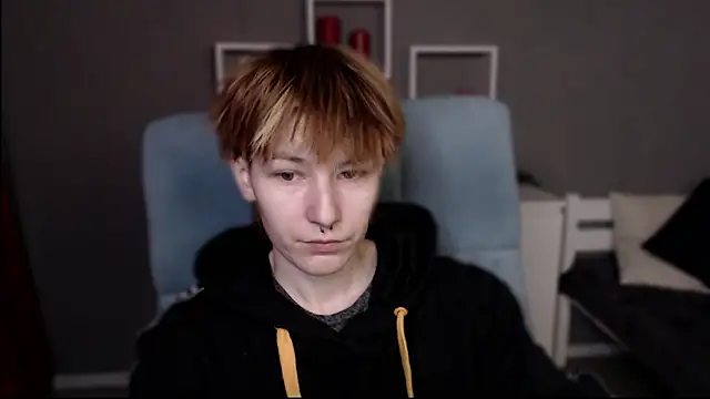 guitarandangell online show from February 2026 11:08:01 AM