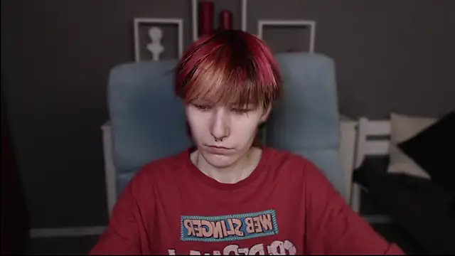 guitarandangell online show from April 2026 11:19:01 AM