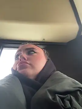 KiraSunshine online show from December 2025 03:46:02 AM